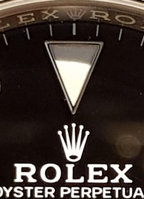 Slight misalignment on the rehaut : r/rolex 